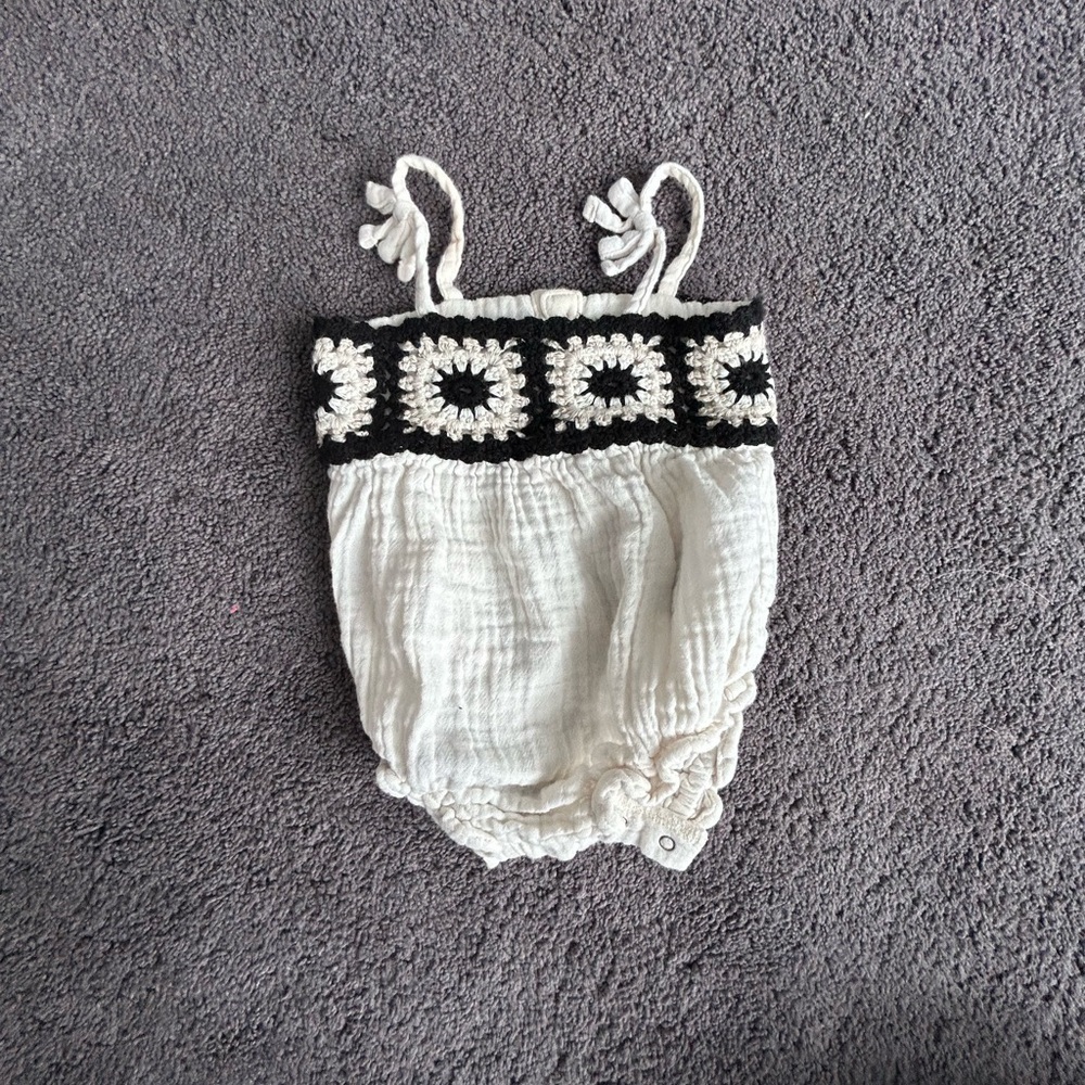 Old Navy Crochet Trim
